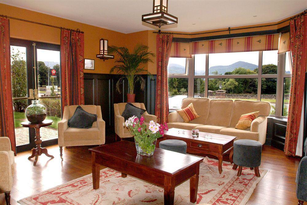 The Victoria Hotel Killarney Room photo